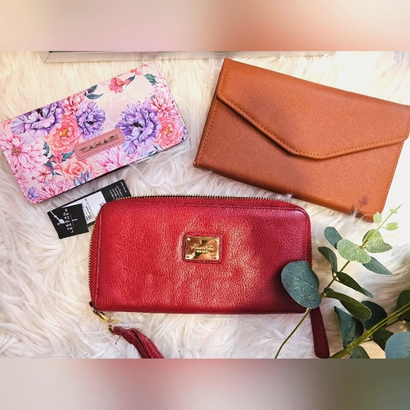 Kenneth Cole Handbags - Kenneth Cole, Tahari & Zoppen Wallets bundle: 3 Wallets!